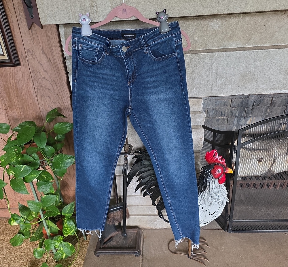 Women’s Dark Blue Ankle Jeans - Cropped Frayed Hem